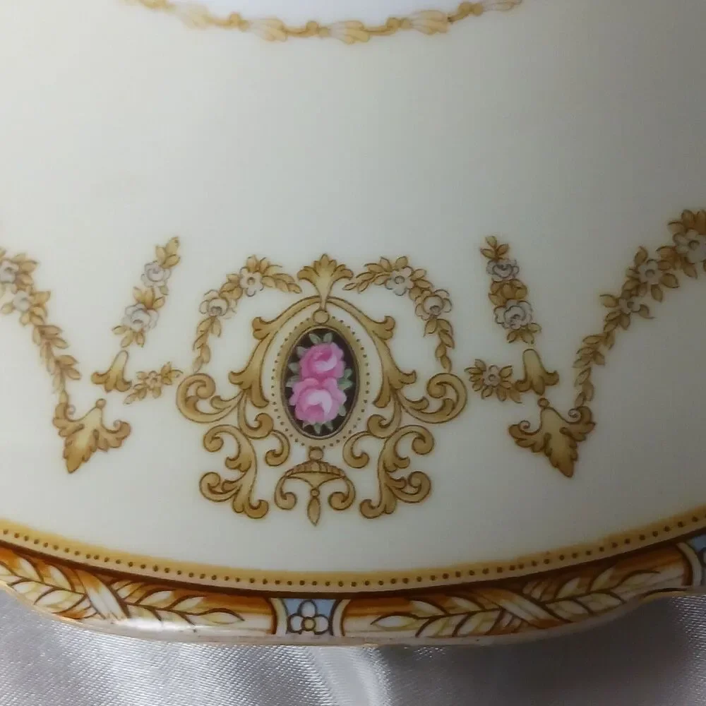 VINTAGE NORITAKE VALDINA 9'' REPLACEMENT LID